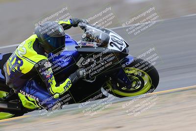 media/Jan-14-2023-SoCal Trackdays (Sat) [[497694156f]]/Turn 11 Inside (950am)/